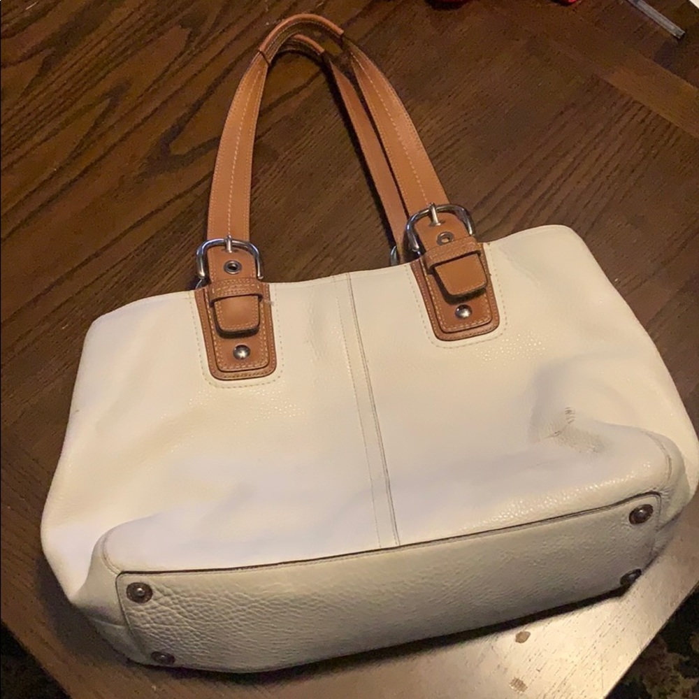 Beautiful Leather Coach Purse